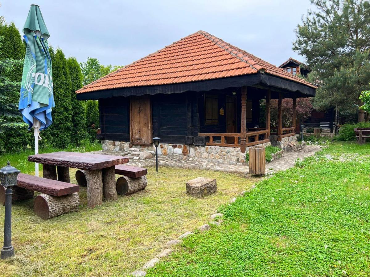 Satul Traditional Runcu  Buitenkant foto